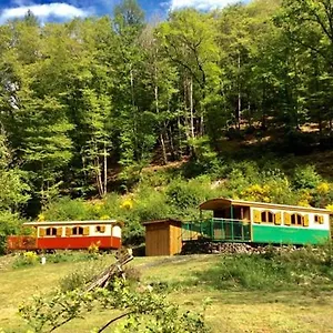 https://les-roulottes-de-la-dordogne.hotels-rhonealpes.com